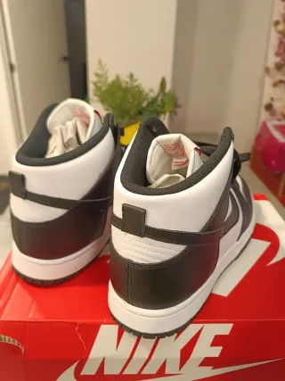 Nike Dunk Low Blanco y Negro