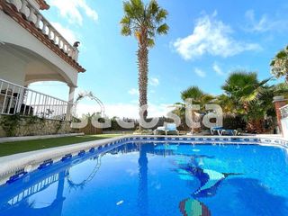 Chalet en venta en Urbanitzacions en Lloret de Mar