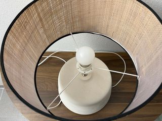 Lámpara Zara Home base cerámica beige