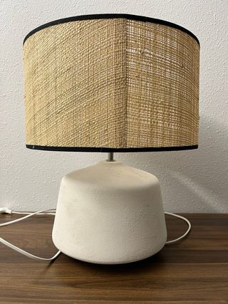 Lámpara Zara Home base cerámica beige