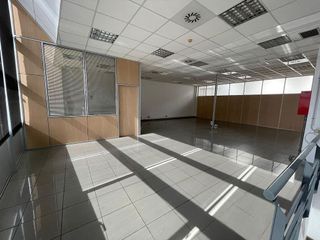 Nave industrial en alquiler en Port en Badalona