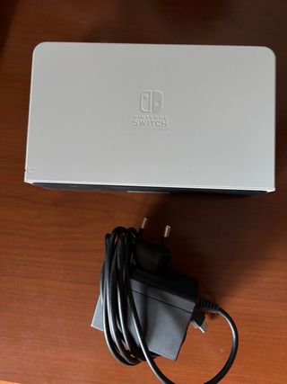 Nintendo Switch OLED Blanca + SD 64GB