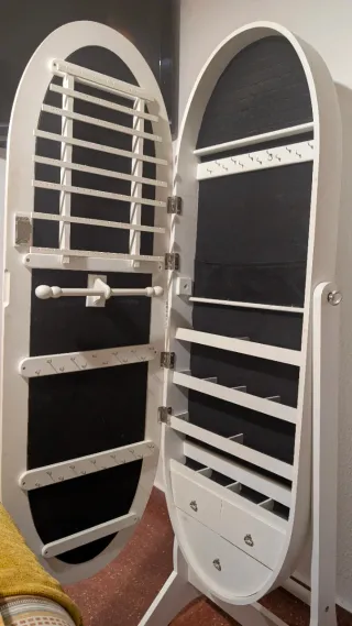 Joyero blanco con espejo comprado en Tapigrama