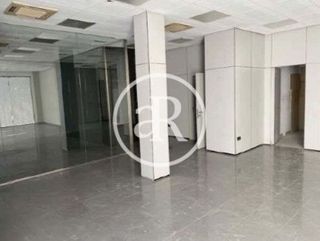 Local comercial en alquiler en Centro en Almería