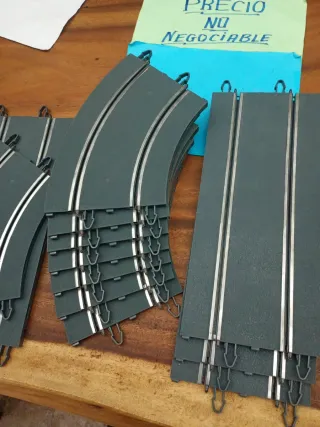 Scalextric: 8 curvas y 4 rectas pista gris
