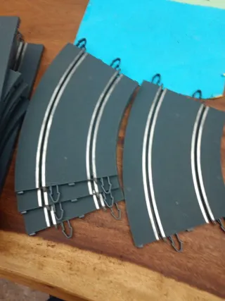 Scalextric: 8 curvas y 4 rectas pista gris