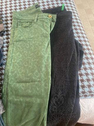 Lote Ropa: Vaqueros, Faldas y Cazadora