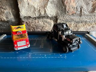 Lotto 2pz Majorette Rodeo Texas e Maisto