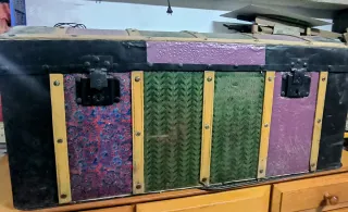 Baúl decorativo antiguo