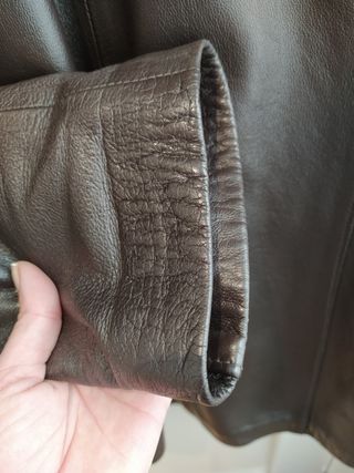 Chaqueta de cuero marrón