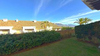 Casa pareada en venta en Calahonda en Mijas