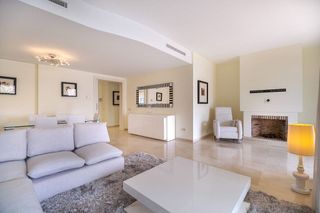 Casa pareada en venta en Calahonda en Mijas