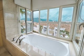 Casa pareada en venta en Calahonda en Mijas