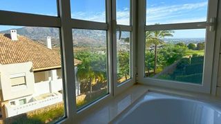 Casa pareada en venta en Calahonda en Mijas