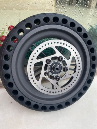 Rueda maciza patinete eléctrico con disco