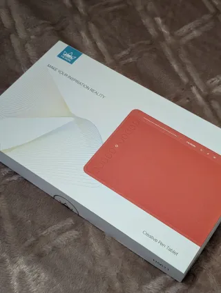 HUION HS611 Tableta Gráfica + Caja y Accesorios