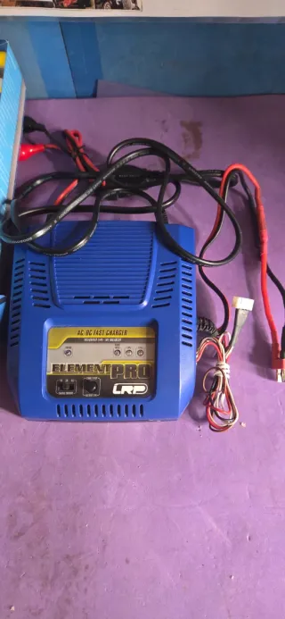 Cargador LRP Element Pro RC
