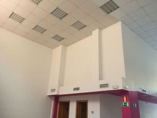 Local comercial en venta en Benalúa en Alicante