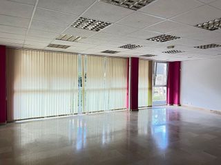 Local comercial en venta en Benalúa en Alicante