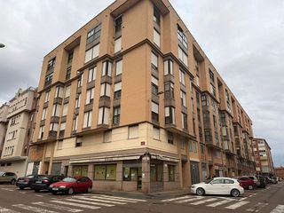 Local comercial en venta en Ave María en Palencia