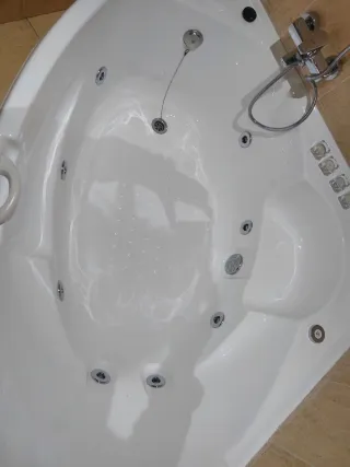 Bañera Hidromasaje Jacuzzi Acrílico Blanca