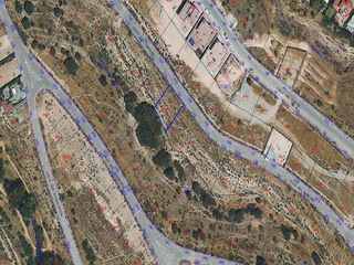 Terreno en venta en Zubia (La)