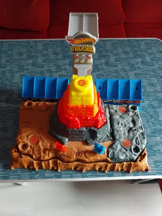 Pista Hot Wheels Monster Trucks Volcán