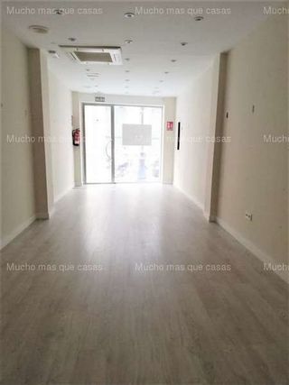 Local comercial en venta en Centro en Almería