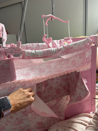 Cuna de juguete para bebé rosa