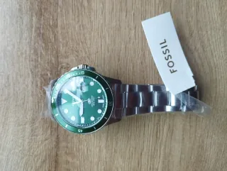 Reloj Fossil Verde y Plateado modelo FS6033