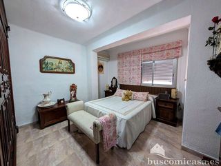 Piso en venta en Linares