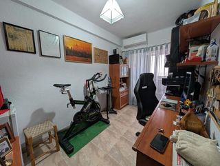 Piso en venta en Linares