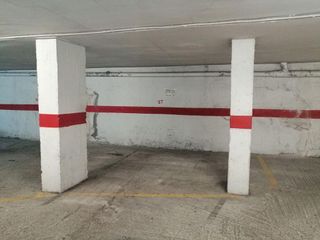 Garaje en alquiler en Príncep de Viana - Clot -Xalets Humbert Torres en Lleida