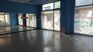 Local comercial en venta en Veinat en Salt