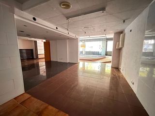 Local comercial en venta en Torrent Ballester en Viladecans