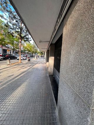 Local comercial en venta en Torrent Ballester en Viladecans
