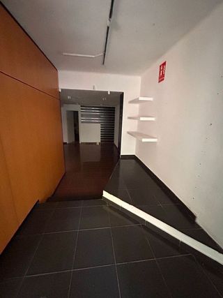 Local comercial en venta en Torrent Ballester en Viladecans
