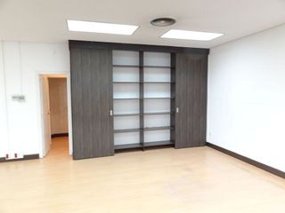 Oficina en alquiler en El Barral Ferial en Coslada