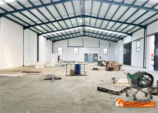 Nave industrial en alquiler en Zona de la Vega en Antequera