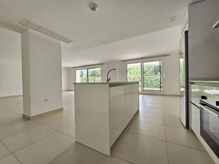 Piso en alquiler en Sotogrande Alto en San Roque