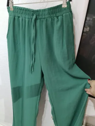 Pantalón ligero verde talla única