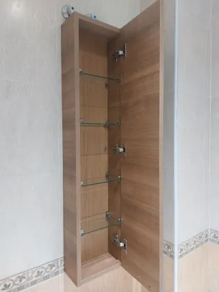 Mueble de baño cristal y madera