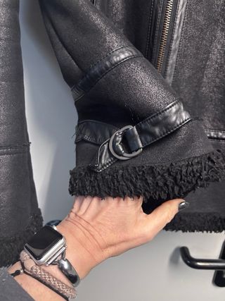 Cazadora Negra Violeta Talla M