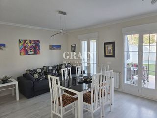 Casa adosada en venta en Hermanos Falcó - Sepulcro Bolera en Albacete