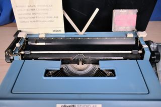 Máquina de escribir Olivetti Studio 46