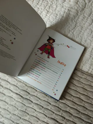 Libro de magia (Kika Superbruja / Kika Super Wi...
