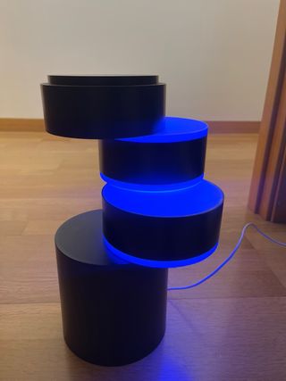 Lámpara LED moderna colores. A estrenar.