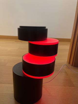 Lámpara LED moderna colores. A estrenar.