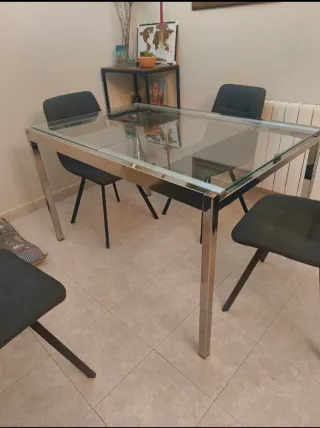 Mesa de comedor cristal y metal