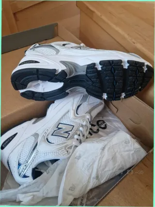 New Balance 530 Blanco Plata Marino